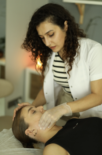 EKLEM, KAS VE TENDONLAR İÇİN TMJ TEDAVİ TEKNİKLERİ